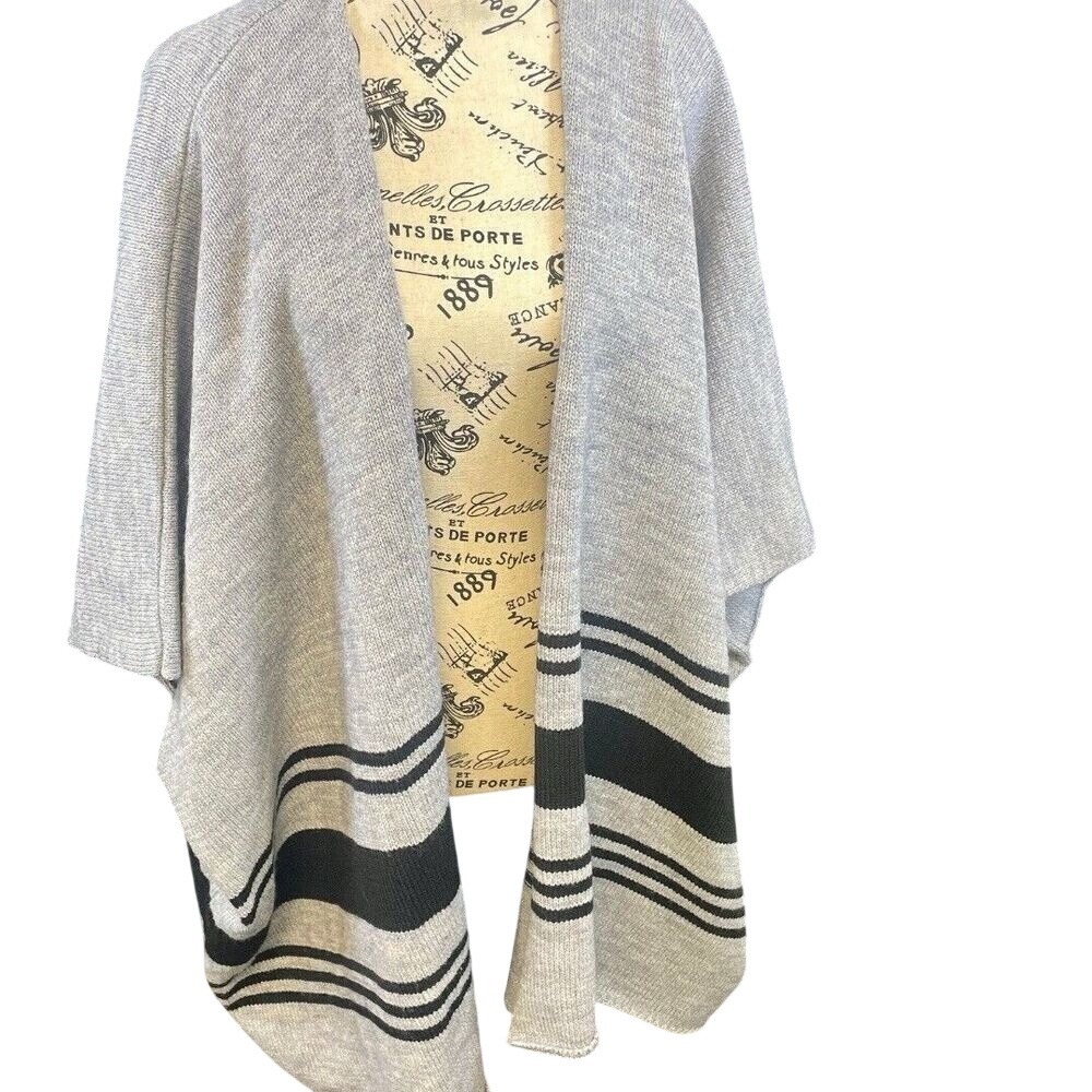 Cupcakes Cashmere Women Poncho Cape Gray Black Stripe Boho Shawl Large‎